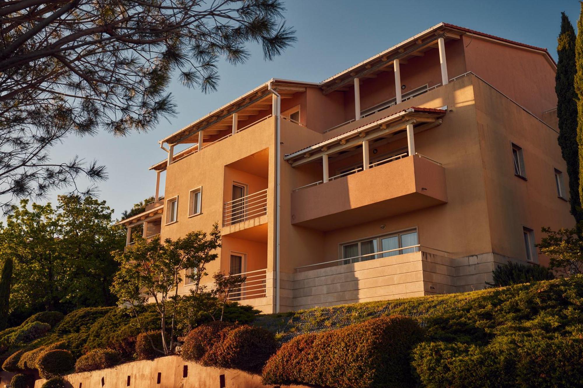 Apartments Grand Novi Vinodolski Resort Exterior foto