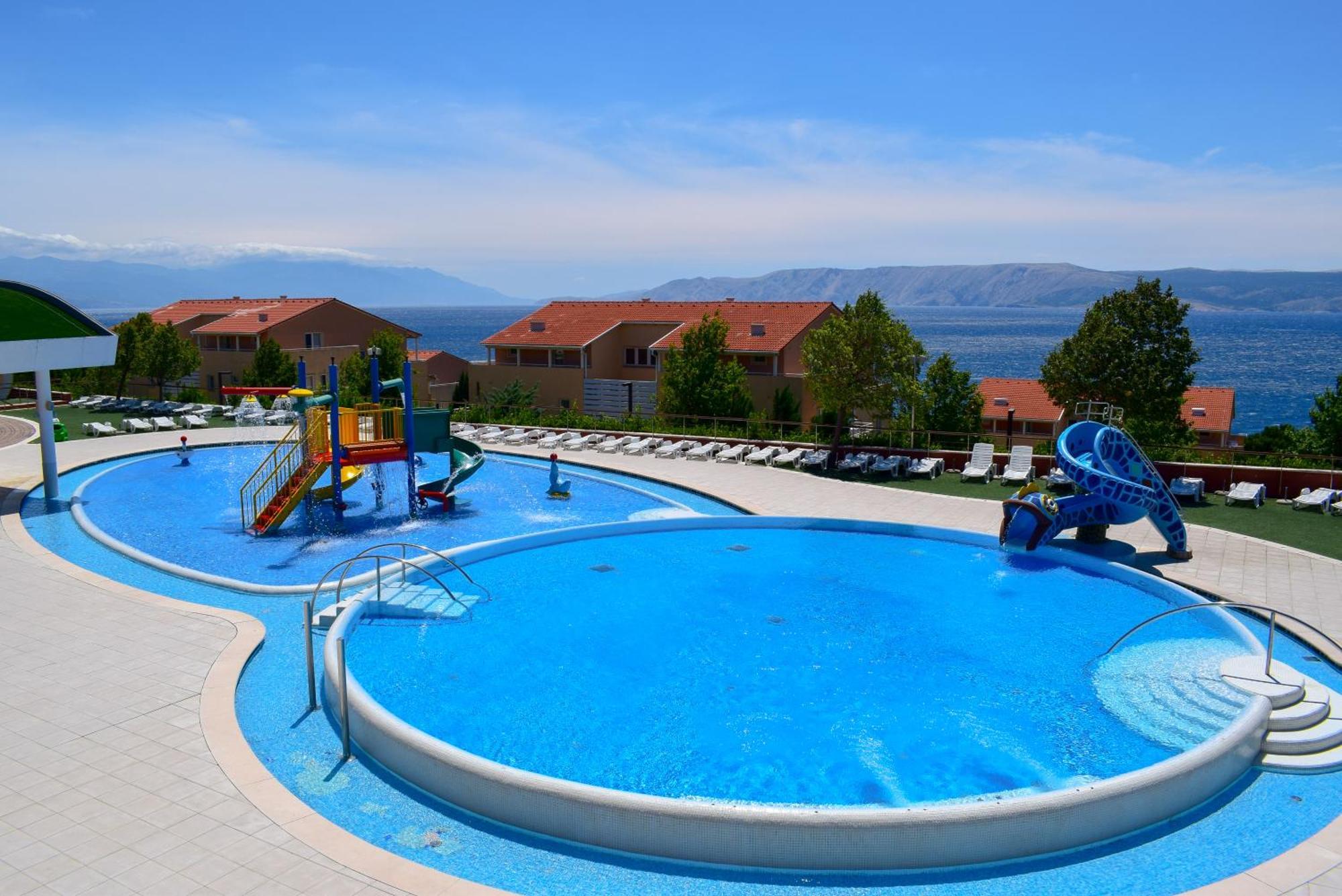 Apartments Grand Novi Vinodolski Resort Exterior foto
