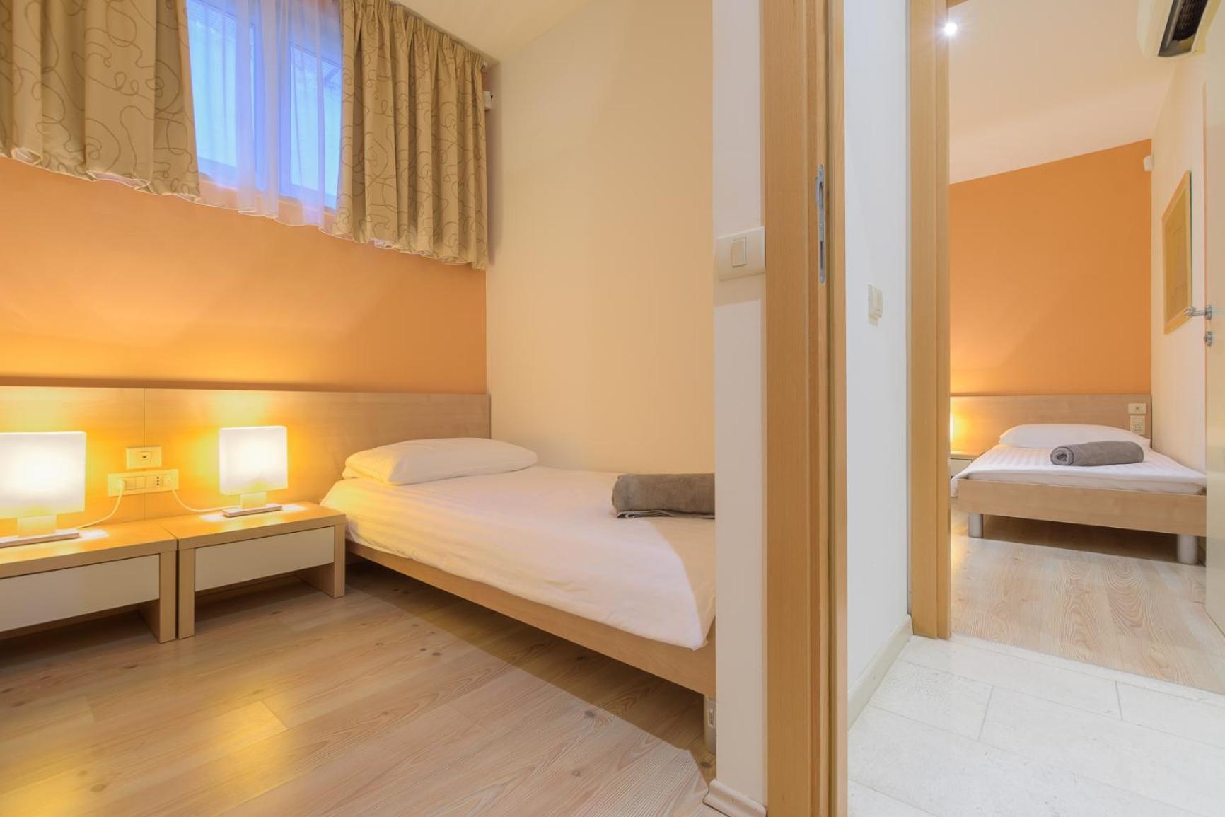 Apartments Grand Novi Vinodolski Resort Quarto foto